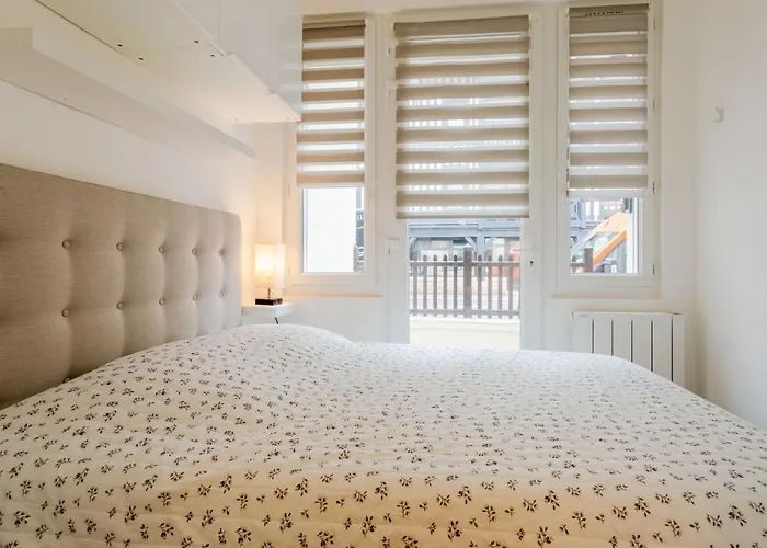 Mirabeau By Interhome 도빌